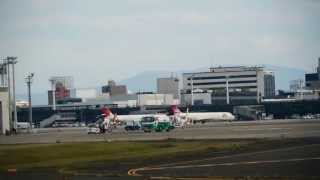 preview picture of video 'Time-Lapse at Itami-airport(伊丹空港を微速度撮影）'