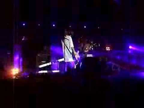 bill lo prende in testa lol