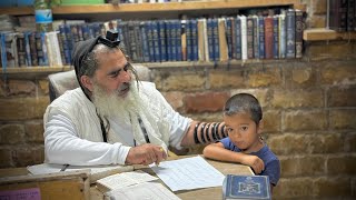 הרב שלום סבג✨אדם שאשתו מסרבת לטבול והוא מתמלא באשמה?-ו׳ בחשוון ה׳תשפ״ו דן בן יעקב 🇮🇱  (הרב שלום סבג) - התמונה מוצגת ישירות מתוך אתר האינטרנט יוטיוב. זכויות היוצרים בתמונה שייכות ליוצרה. קישור קרדיט למקור התוכן נמצא בתוך דף הסרטון