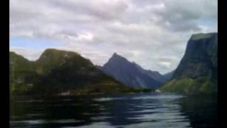preview picture of video 'Hjørundfjorden, Ørsta. Norway'