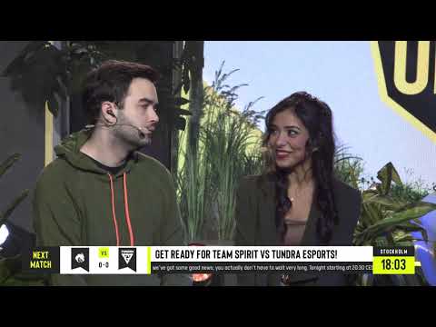 Cute Ephey can't hold her laugh when looking at Synderen face 😂