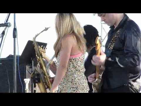Candy Dulfer performs her hit at Seabreeze Jazz Festival 2011.mp4