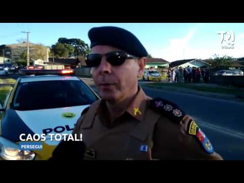 Perseguição policial termina em acidente e prisão na Grande Curitiba