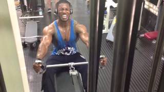 Men's Physique Training: Darrell's Motivational Back Workout