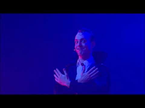 Aarhus Medicinerrevy 2019 - Roterende spædbarn i karnappen