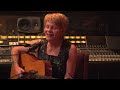 Shawn Colvin - "Ricochet In Time" (Lockdown- Live From Arlyn Studios, 2020)