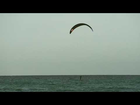 Gybe on the Ozone 21m R1v3 on 12m lines