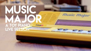 Video thumbnail for VTECH / YENO MUSIC MAJOR - A TOY PIANO LIVE SESSION by A Last Picture From Voyager