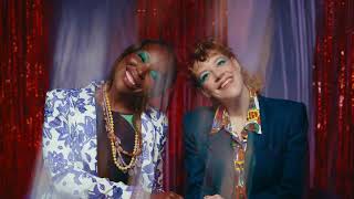 Tune-Yards – How Big Is The Rainbow