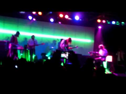 Tame Impala - Be Above It - Jose Cuervo Salon 24-10-13