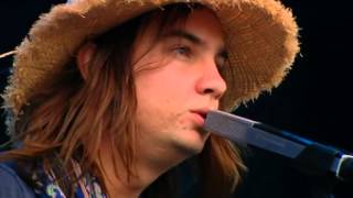 Download lagu Tame Impala live mp3