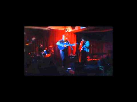 Boys Don't Cry - Dan Boyle with The Grunts - Live at Whelans..wmv