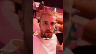 Justin Bieber Streams His Life: In or Out? thumbnail