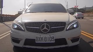 速度這麼慢你都能撞喔？？？