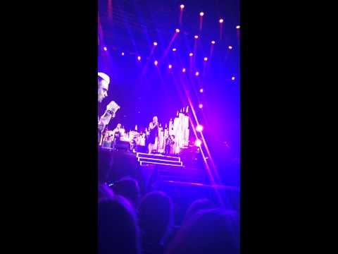 Robbie Williams - Angels live at Bråvalla festival 2015.