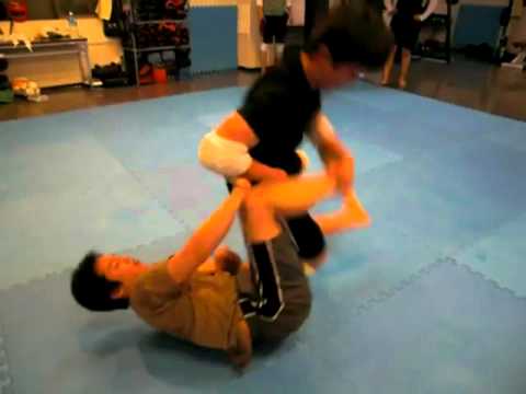 尼崎 総合格闘技 マススパーリング３（打撃なし）