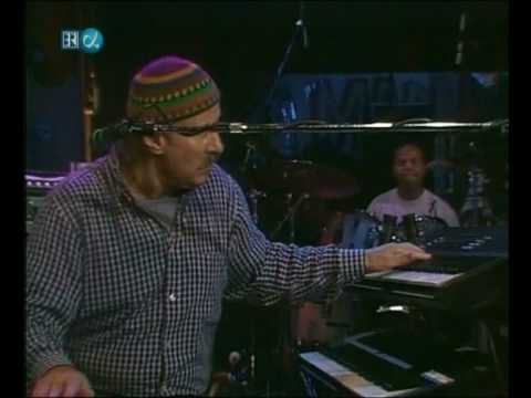 Mokhtar Samba avec Joe Zawinul ( 21 JazzFestival Hamburg)