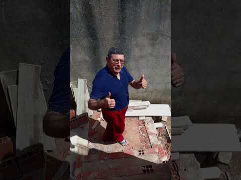 CONSTRUCÃO IGREJA RESPLANDECENTE. ESCADA DAS SALAS EBD. D JOVENS. URUOCA-CE PIX. 291.241.903.49 