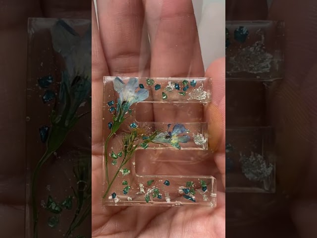 Vídeo relacionado con daged Senegal - Llavero (revestimiento de resina, efecto 3D y pegatina práctica), multicolor, 90 mm
