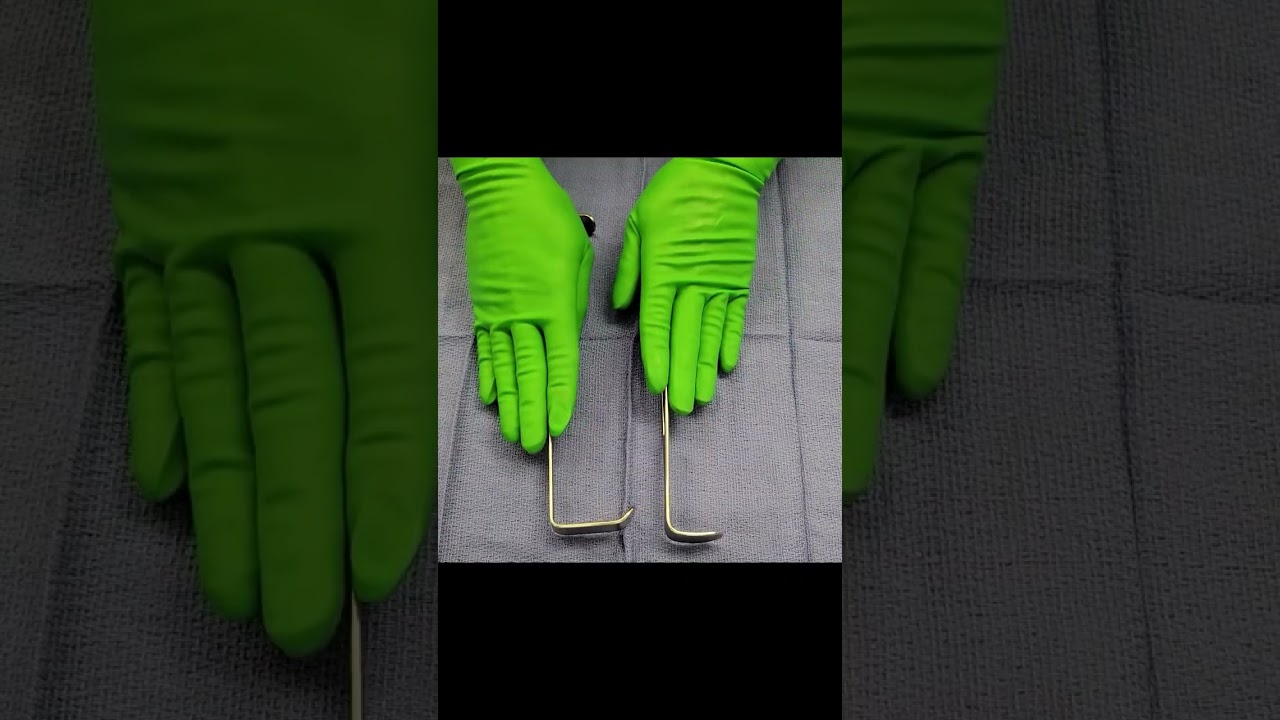 Instrument of the Week: The Army-Navy Handheld retractor