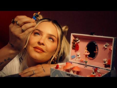 Anne-Marie - NEVER LOVED ANYONE BEFORE