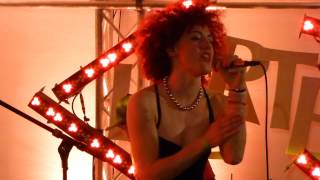 MarieMarie - Cotton Candy Hurricane - live @Variété Liberté Maienzeit Carrée Munich 2014-05-23