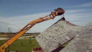 preview picture of video 'Wiens Removing the Roof part 1'