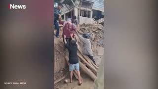 Download lagu Iwan Fals - Isi Rimba Tak Ada Tempat Berpijak Lagi (Sumatera dan Pohon) mp3