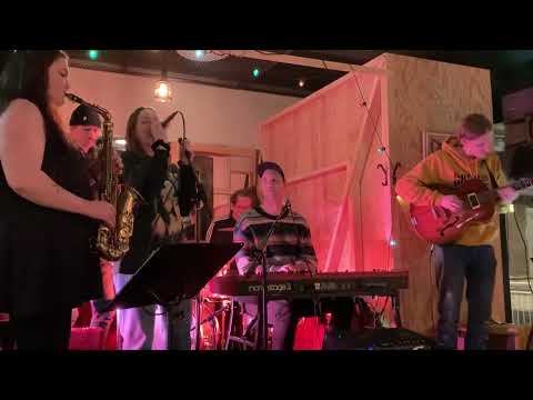 Umeå Live -  Fröken B & Ouroboroz  "MC"