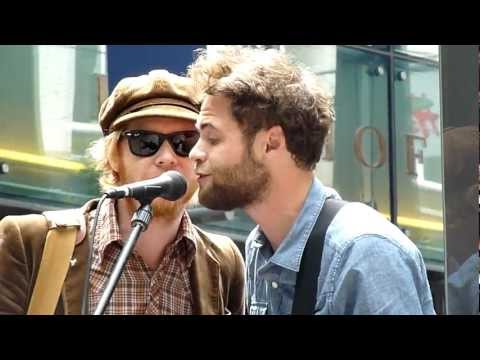 Passenger and Stu Larsen - My Heart's On Fire - 17.06.2012 Busking @ Hamburg Spitalerstrasse