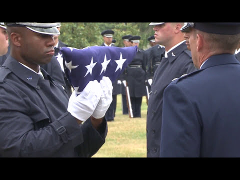 U.S. Air Force Honor Guard – Six-man Flag Fold