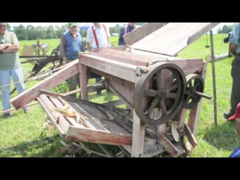 Corn husking machine processing