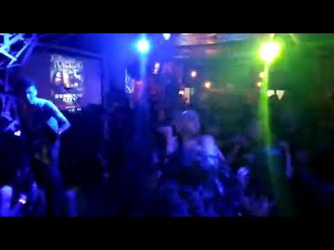 Reventando en Bogotá.  AxCxMxE. 🍻