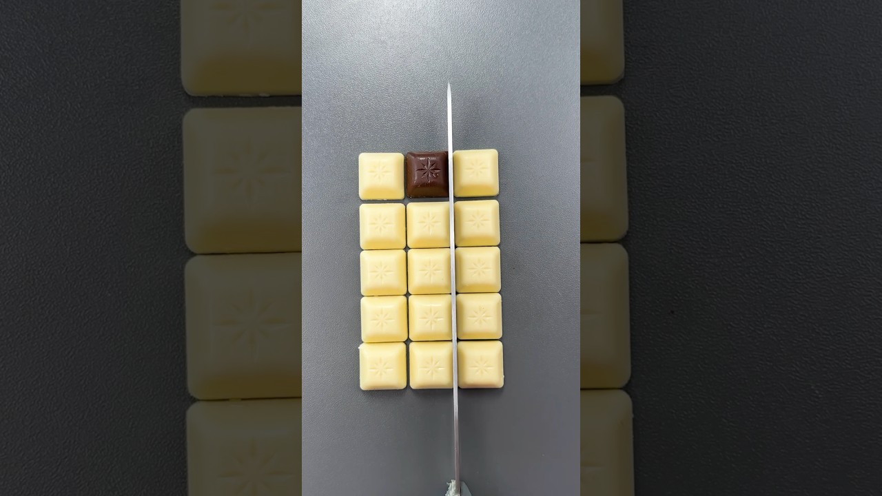 The unlimited chocolate bar trick! 🍫🤔 #shorts #chocolate #extra #viralchannel #tricks #foryou