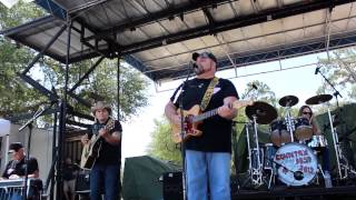 JJ McCoy performing &quot;Sunshine State&quot; at the 2012 Country Fest