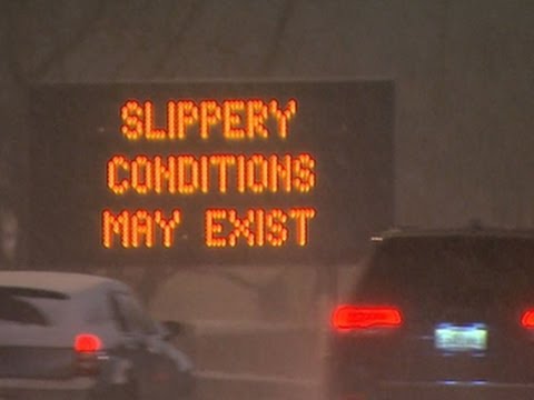 Nor'easter blows up coast with strong winds, snow