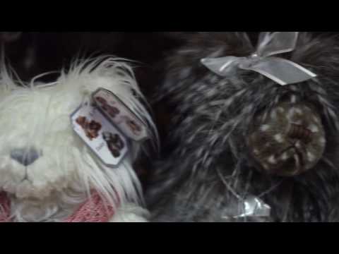 download lagu mp3 mp4 World Of Bears, download lagu World Of Bears gratis, unduh video klip World Of Bears