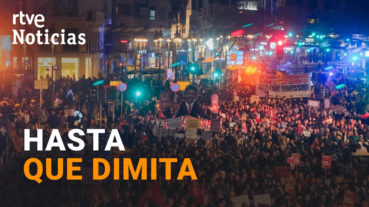 DANA: OCHENTA MIL personas piden la DIMISIÓN de MAZÓN en la tercera MANIFESTACIÓN en VALENCIA | RTVE