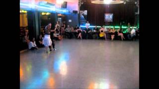 Damián Esell y Nancy Louzán en ZUM 1