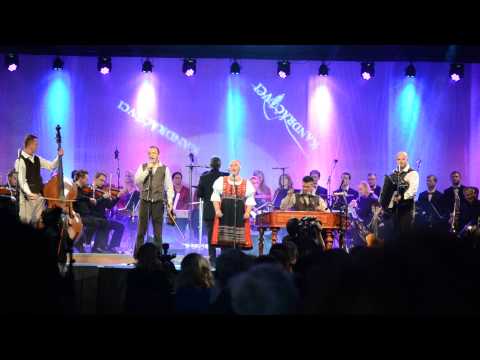 Kandráčovci & Anka Poráčová - Oj čij to kiň stojiť