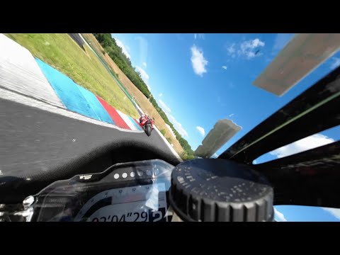 Autodrom Brno 1,58,4 -  Honda vs. SBK Ducati - NEW PB 1,58,4 - Patrick Hobelsberger vs. Michal Filla