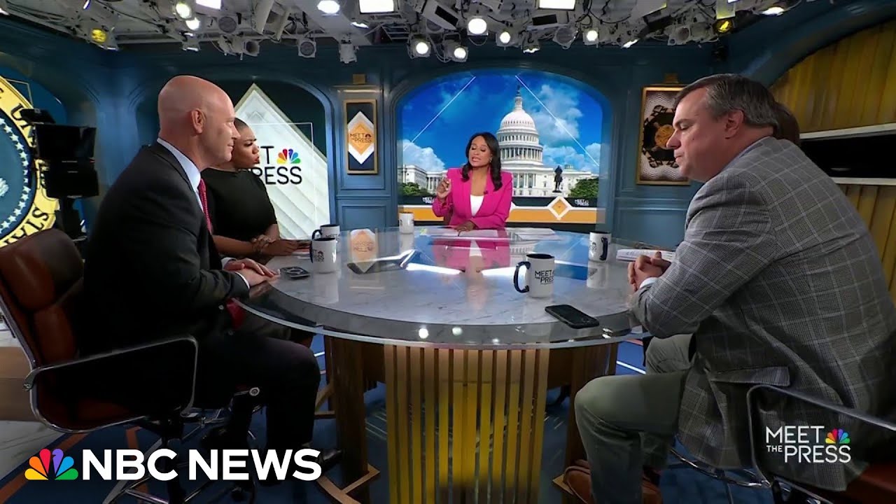 ‘His staff’s embarrassed by it’: Aides express concerns about Trump's ties to Laura Loomer