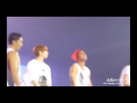 20131024 SS5 Manila - SUJU Scream + WonKyu (Siwon tracing a finger on Kyu's back)