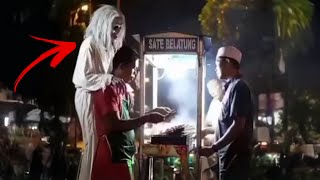 Download lagu SERAM..!! TEREKAM PENAMPAKAN PENGLARIS DAGANGAN SAAT JUALAN mp3