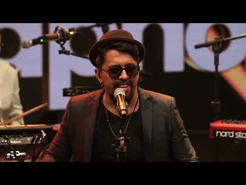 Is This Love / Wonderwall (Bob Marley / Oasis): Ao vivo em São Paulo-SP