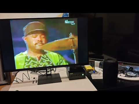 ZEALOT S61 Sound Test (Lincoln Goines w/Mike Stern, Dennis Chambers & Bob Malach - MJF 1999)