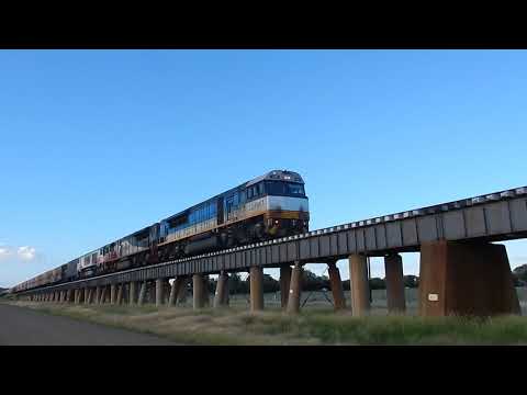 Junee Trains LDP001, SCT012 & CSR004 with 6MB9