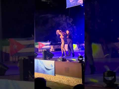 Azael Salazar & Lipska Marta-Show @hungariansummersalsafestiv8089#bachata #bachatadance #latindance 