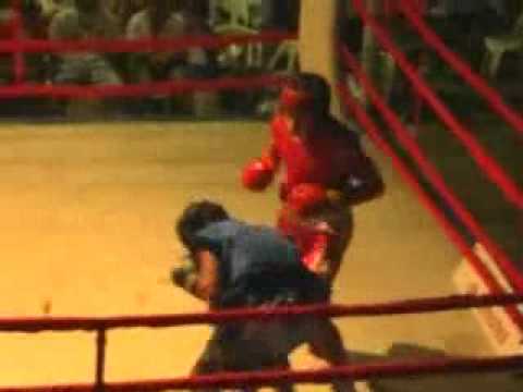 Federico "El Chino" López vs. Alan David "Chucky" Toledo (amateur)