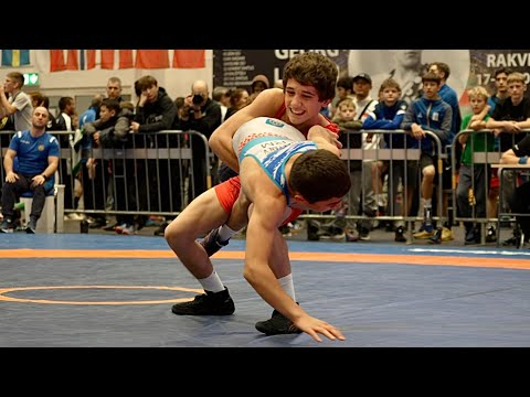 U15 Narek Aleyan (ARM) vs Varden Sahakyan (ARM) 48kg final! Greco-roman boys youth wrestling. B-cam